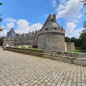Pavillon - T2 - Gare Pontivy
